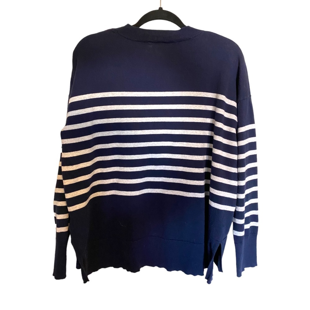 GAP sweater. ❤️ Size XL. Good condition. Color: Dark blue with gray stripes - Picture 3 of 6